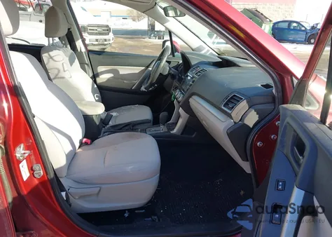 2016 Subaru Forester 2.5I Premium из США, поврежденный, VIN JF2SJADC1GH565628